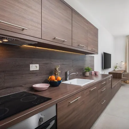 Apartment Jolara With Heated Pool