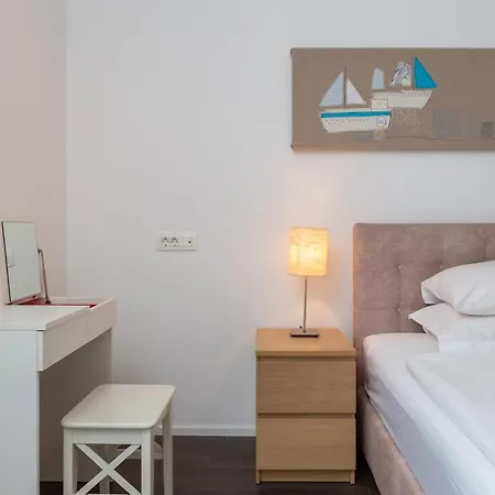 Apartment Jolara With Heated Pool